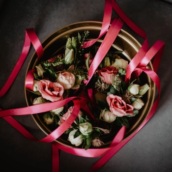 Kwiaty na prezent – przedstawiamy najlepsze propozycje!