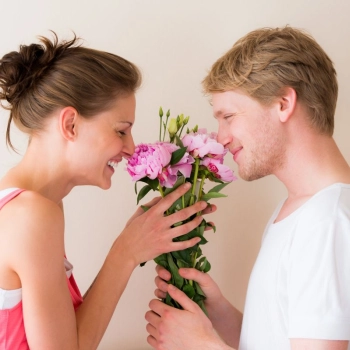 Kwiaty na prezent dla mężczyzny — dobry pomysł?