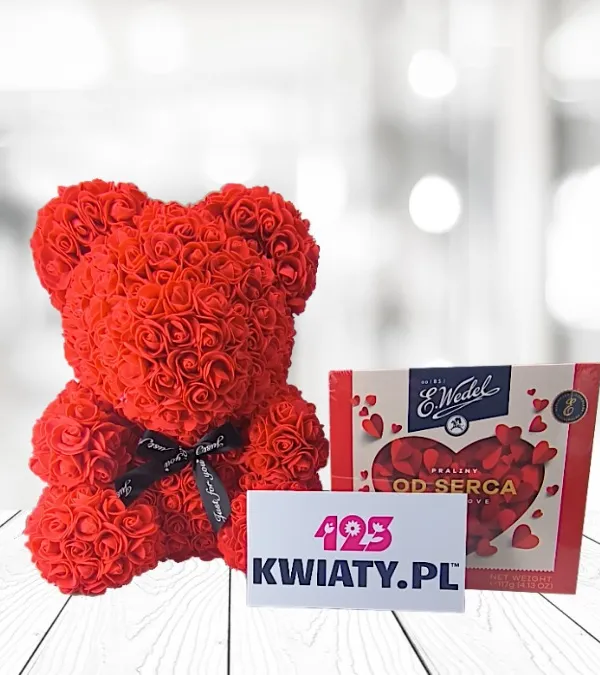 Produkt „Miś z Róż z Czekoladkami – Od Serca” Zdjęcie