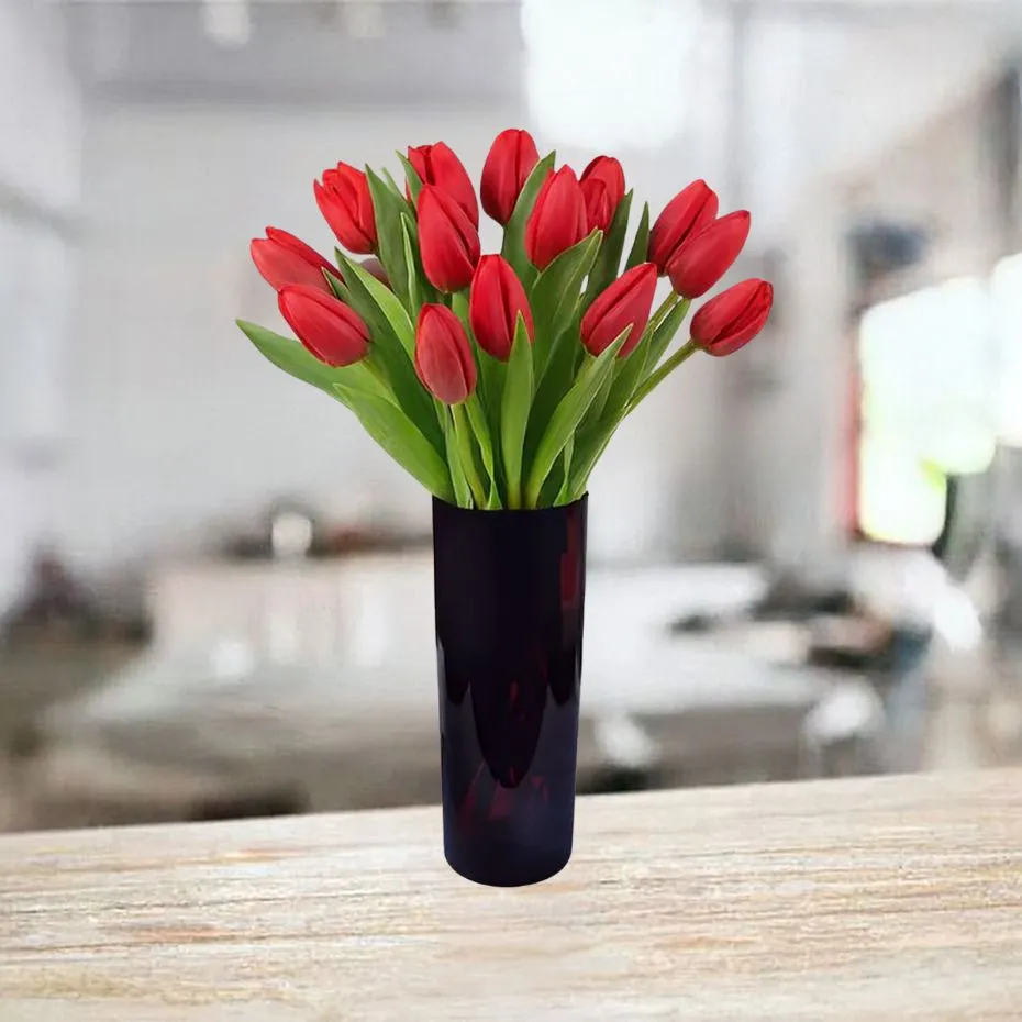 15 czerwonych tulipanów