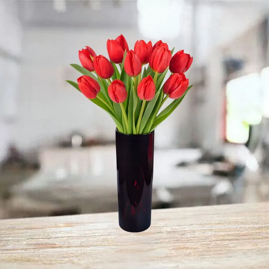 11 czerwonych tulipanów