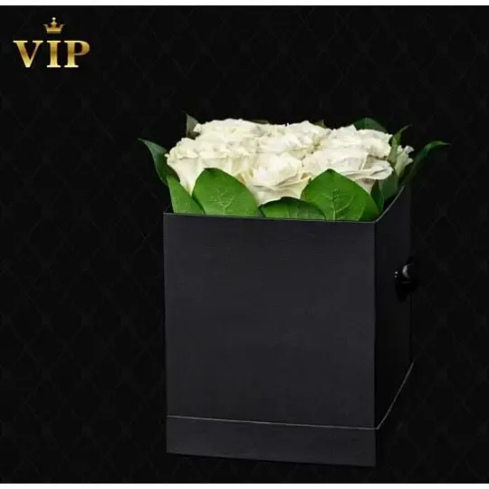 Produkt Flowerbox 11 Białych Róż Zdjęcie
