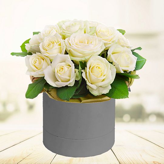 Flowerbox 15 Białych Róż